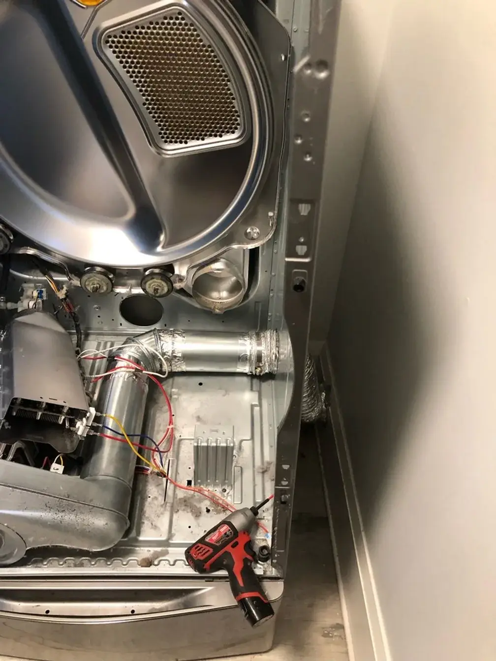 Mr. Fixer technician: dryer repair in Atlanta, GA