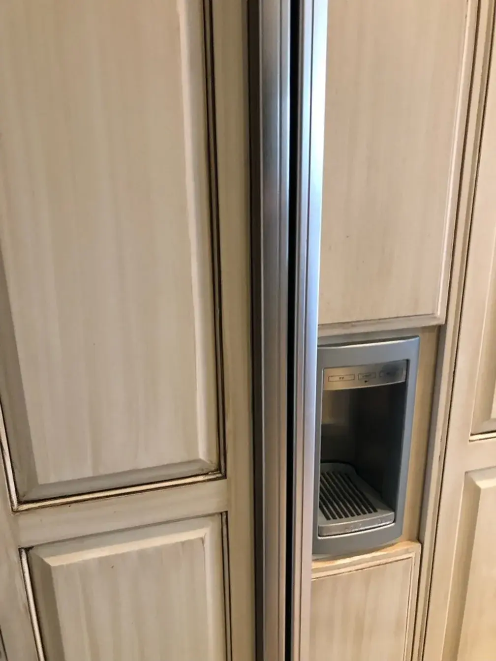 Mr. Fixer technician: refrigerator repair in Marietta, GA